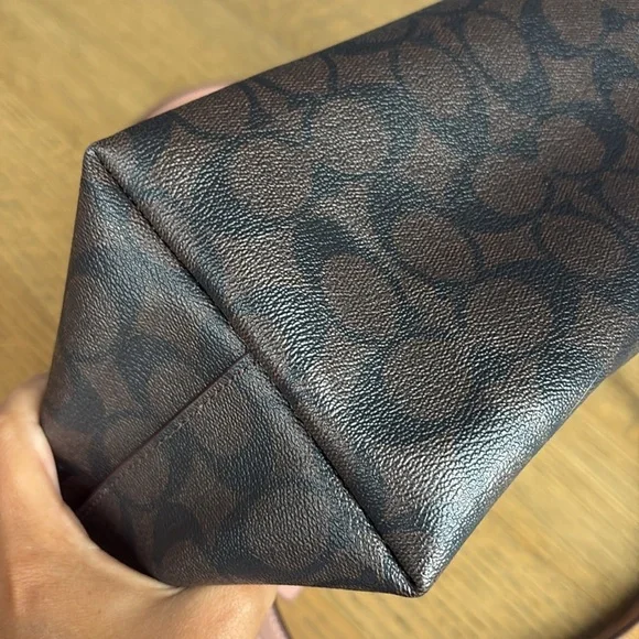 Coach Signature Gallery Tote Brown with Pink Handles - Picture 11 of 12